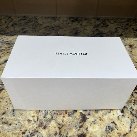 Gentle Monster sunglasses - Picture 10 of 10